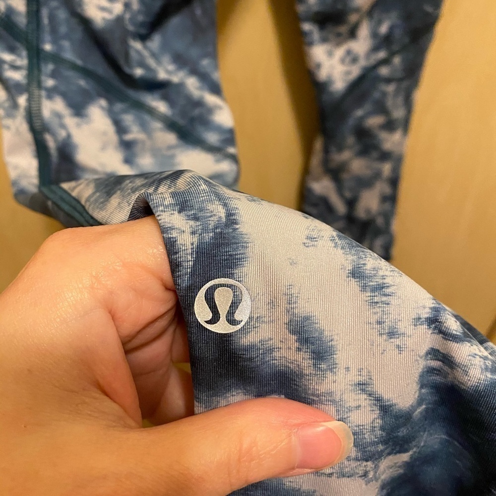Lululemon leggings - Picture 4 of 5